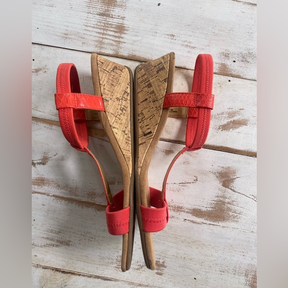ALFANI coral cork wedge sandals size 9 faux leather summer dressy casual EUC - Picture 6 of 12